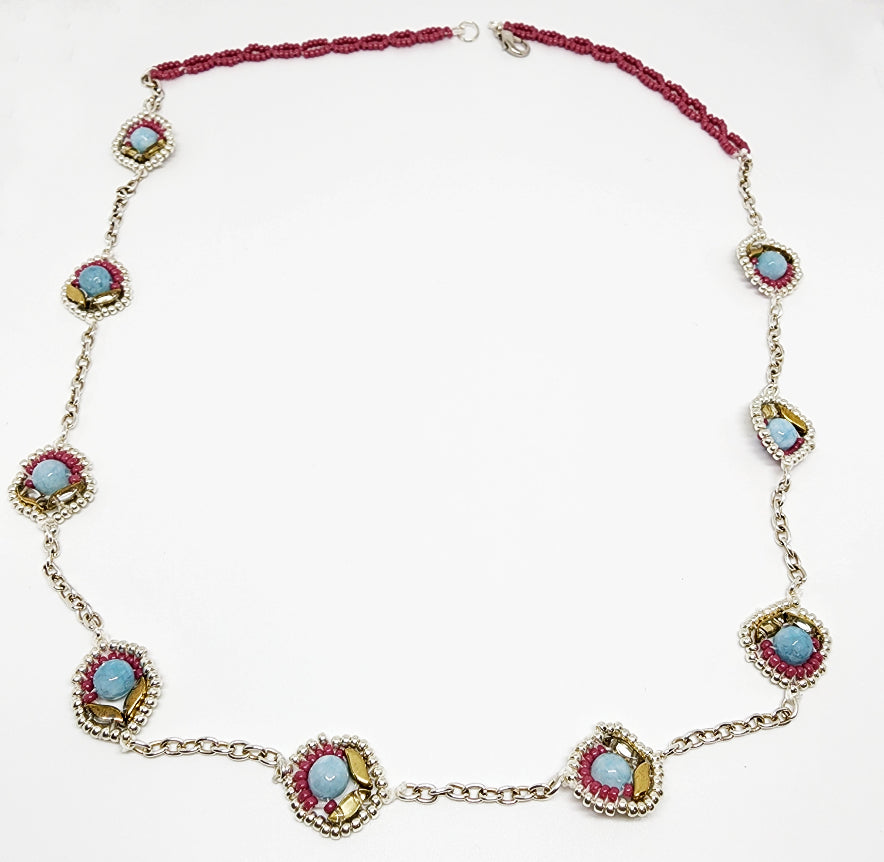 Chain Linked Budding Gem Necklace