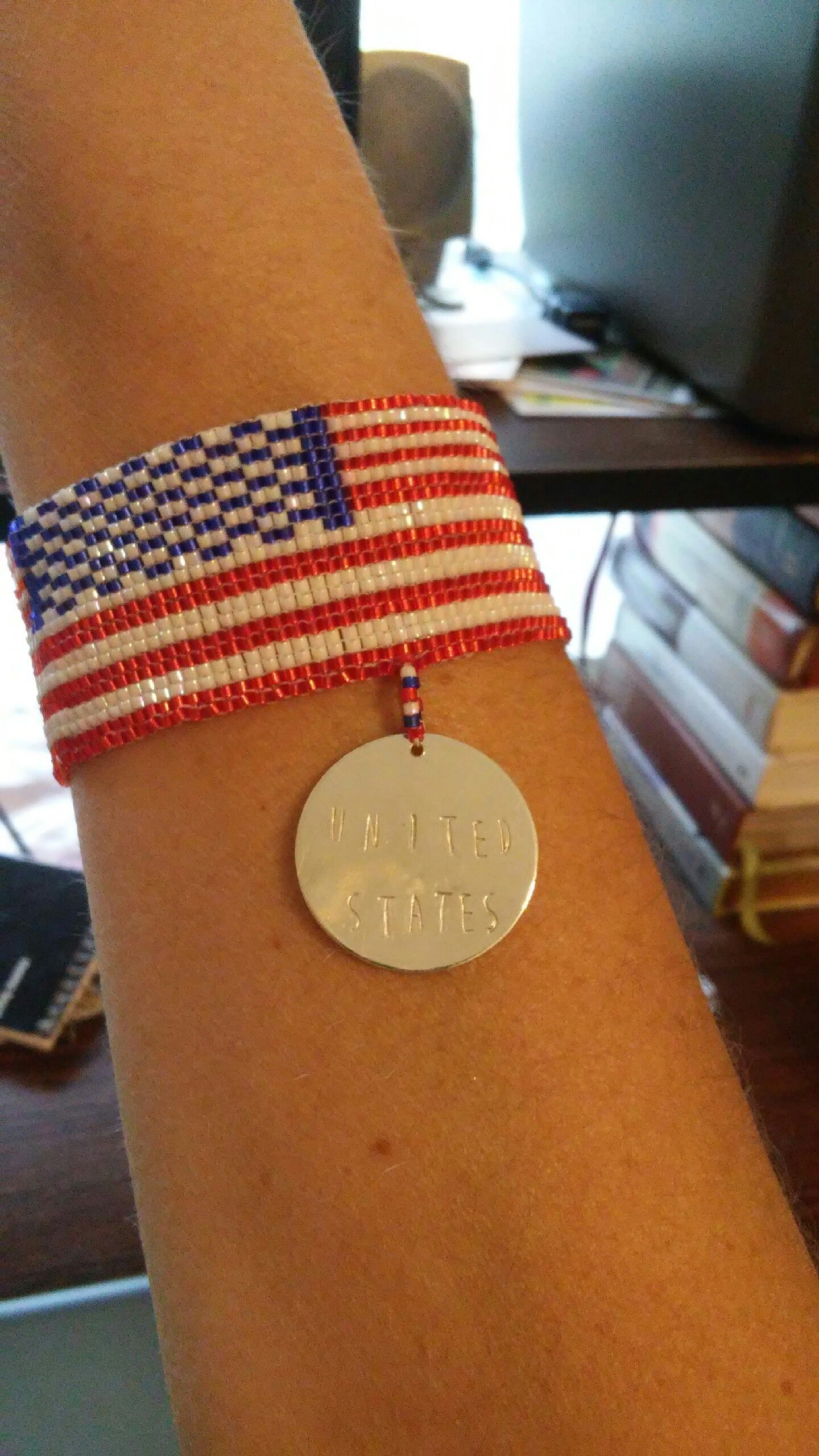GO! United States Silver Charm Bracelet Woven
