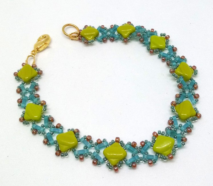 Bonnet Bracelet