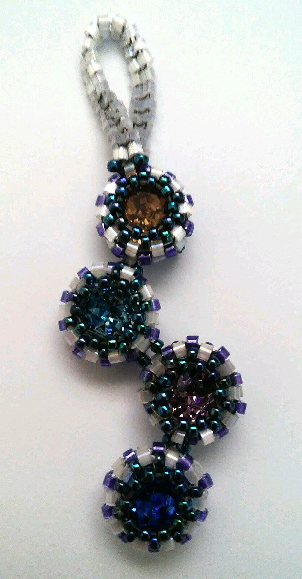 Pendant Chaton Bezels Necklace