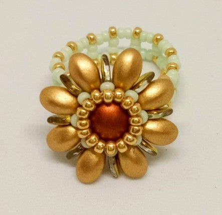 Lilly Petal Ring