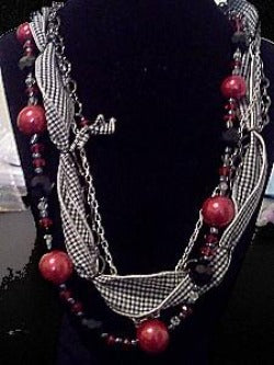 Office Elegance Necklace