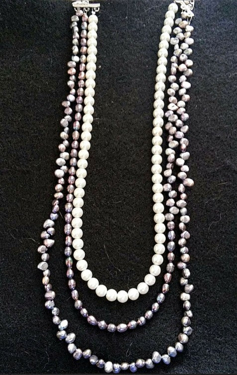 Freeform Pearls Necklace
